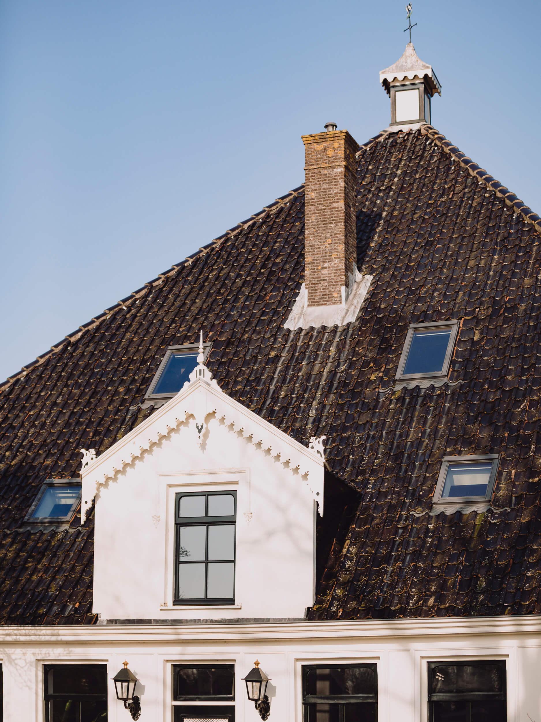 One of the many well maintained heritage farms in Broek in Waterland
