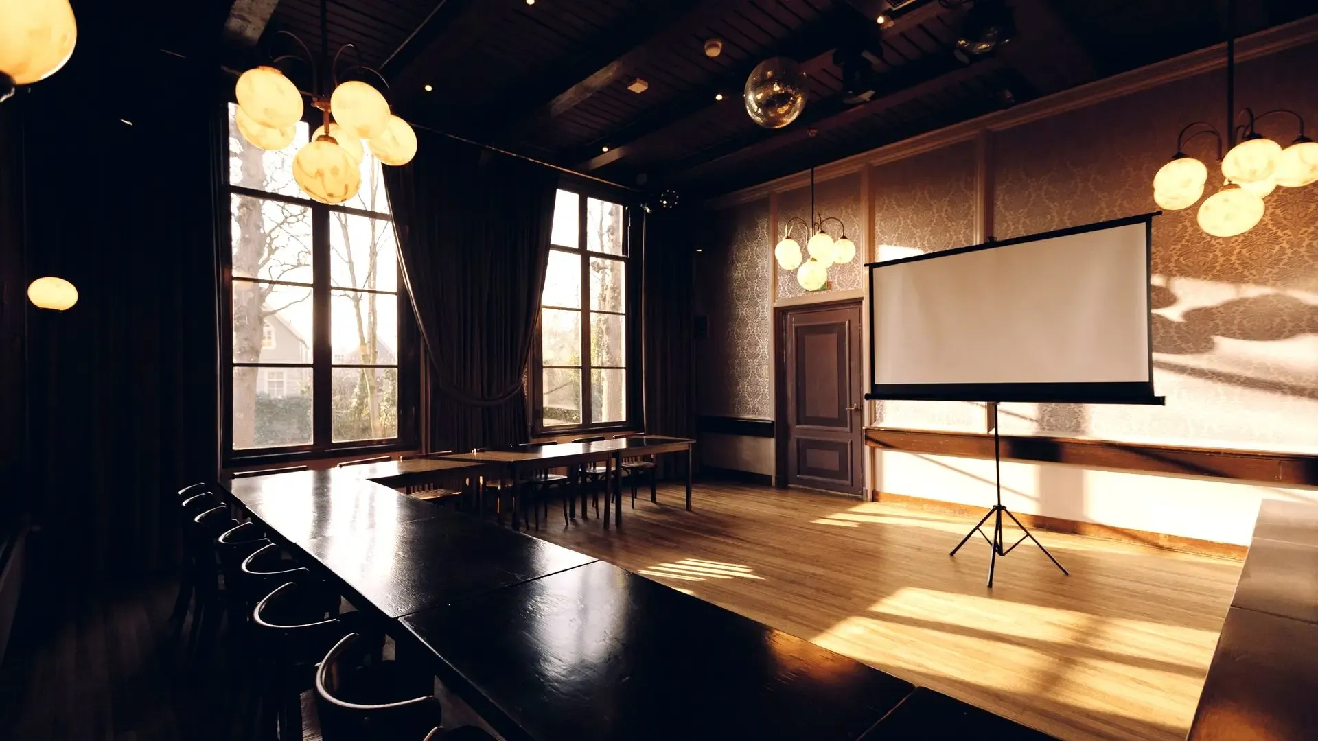 brainstormen, vergaderen, workshoppen en wandelen in rust nabij Amsterdam